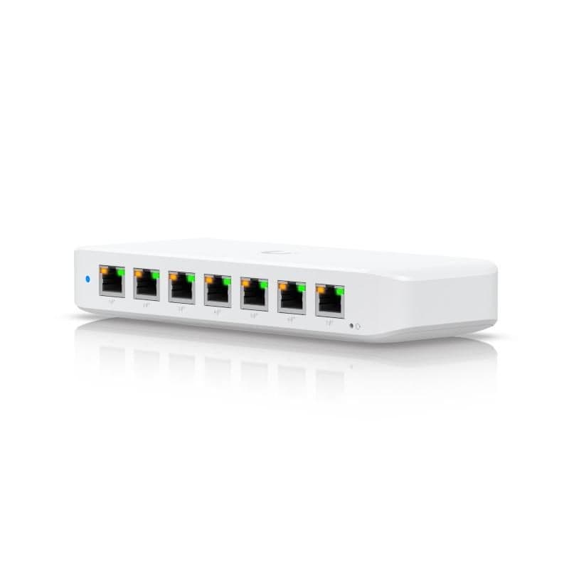 Switch UniFi 8 porte PoE L2 compatto con 7 porte GbE PoE+ e 1 porta GbE, 52 W PoE - Ubiquiti USW-Ultra-60W-EU
