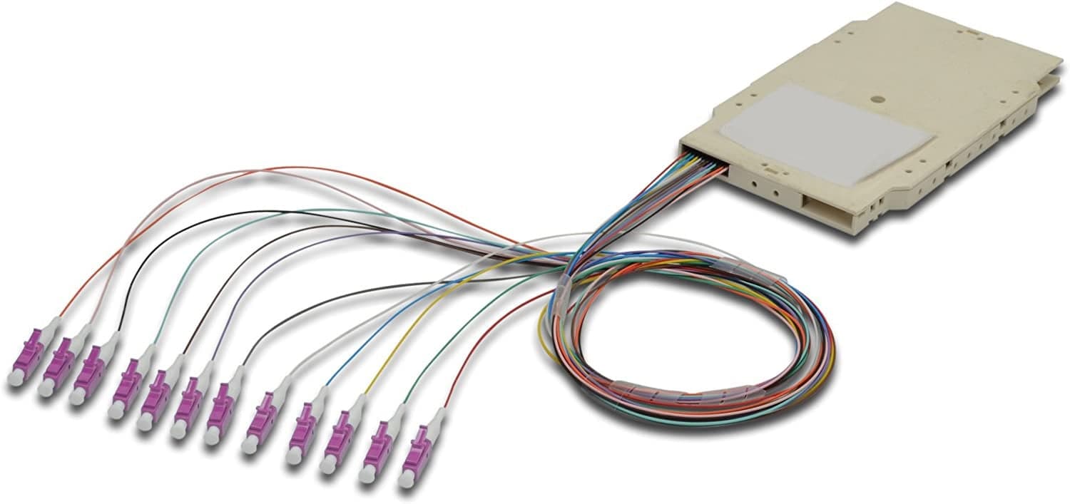 Cassetta di Giunzione Attrezzata con 12 Pigtail Fibra Multimodale OM4 LC 50/125 2m - OEM ILWL PG-LC-OM4-SPC