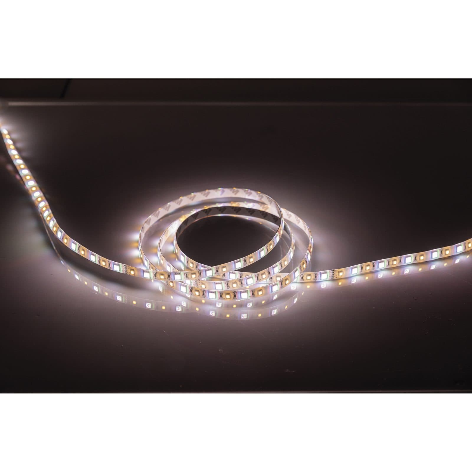 Striscia LED RGB + WW - Artecta A0856400